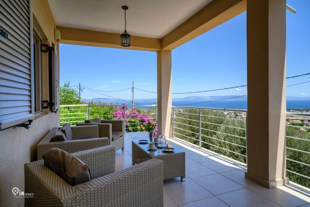 'Love Is In The Air' With View Villa Nea Makri Exterior photo