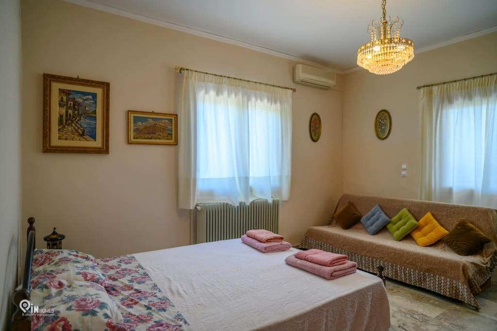 'Love Is In The Air' With View Villa Nea Makri Exterior photo